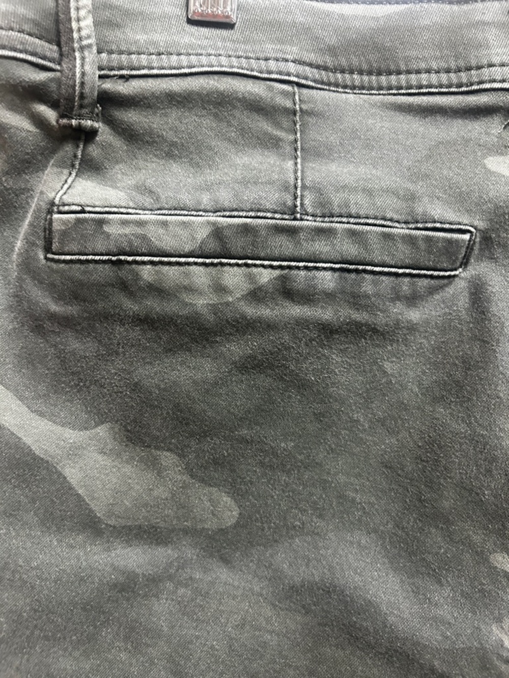 Democracy Ab Solution Utility Roll Cuff Camo Pants, Size 10 - Picture 10 of 11